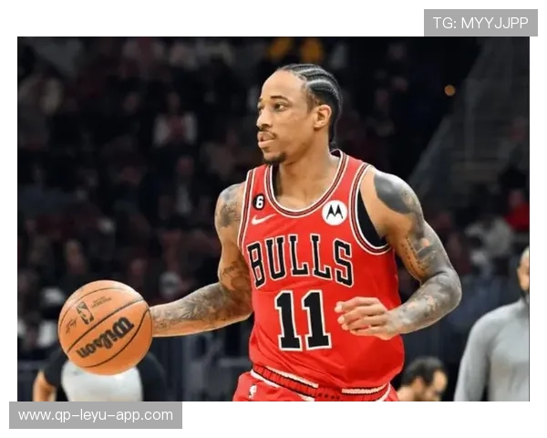 公牛险胜尼克斯，关键一役中德罗赞双手暴扣点燃全场，公牛德罗赞交易